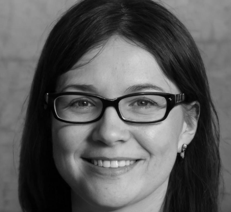 Portrait de Léa Morineau, experte en analyse financière